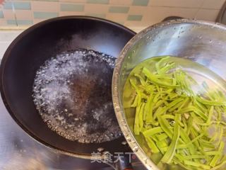 贡菜拌毛肚的做法步骤：6