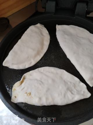 韭莱鸡蛋馅饼的做法步骤：13