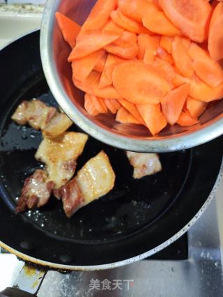 胡萝卜焖肉片的做法步骤：5