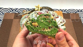 抹茶圣诞花环面包，独特的美味绽放，给人带来了一份清新而温馨的节日氛围。的做法步骤：30