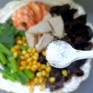 玉米鲜虾沙拉的做法步骤：13