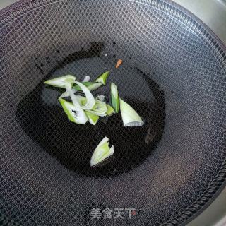 鲜虾时蔬炒荞麦面的做法步骤：10
