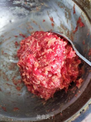 冬笋焖牛肉饼的做法步骤：5