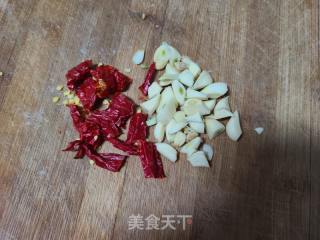 雪里红炒白萝卜丝的做法步骤：3