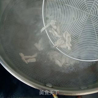 芹菜拌木耳的做法步骤：7