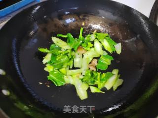 肉丝炒芥兰的做法步骤：5