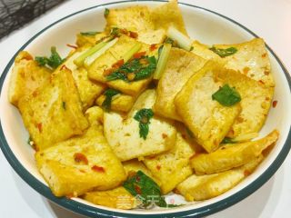 芹菜豆腐的做法