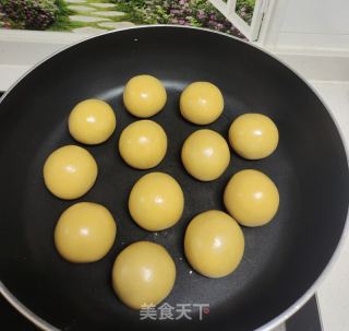 山楂馅月饼的做法步骤：4