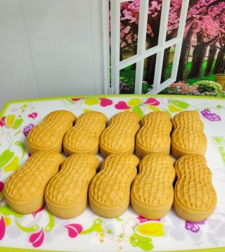 山楂馅月饼的做法步骤：8
