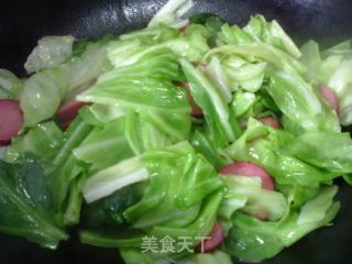红肠炒牛心菜的做法步骤：7