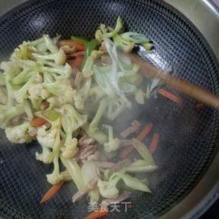 金华火腿炒花菜的做法步骤：11