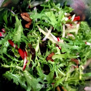 油渣拌苦菊的做法步骤：8