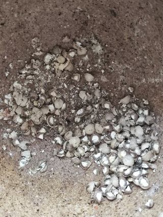 瑶柱白萝卜排骨汤的做法步骤：3