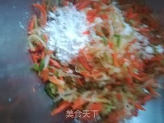 炸萝卜丸子的做法步骤：6