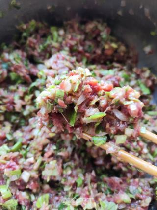 芹菜萝卜牛肉饺的做法步骤：6