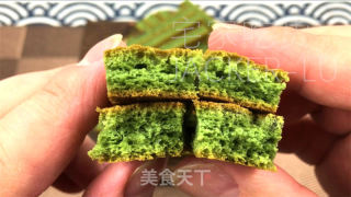 抹茶乳酪蛋糕条，抹茶独特风味与乳酪醇厚口感融为一体，入口香浓甜蜜。的做法步骤：27