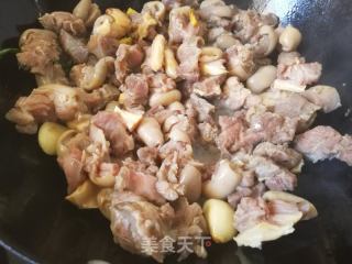 广式羊腩煲的做法步骤：9