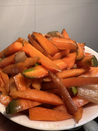胡萝卜炒肉片的做法步骤：3