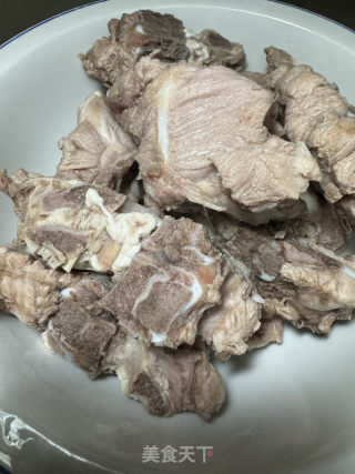 虫草西洋参炖龙骨的做法步骤：1