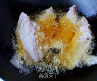 酥炸小鳎目鱼的做法步骤：4