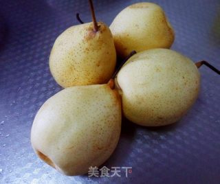 炖雪梨的做法步骤：1