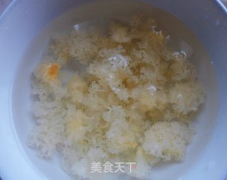 炖雪梨的做法步骤：2