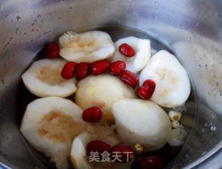炖雪梨的做法步骤：5