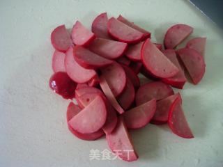 红肠炒雷笋的做法步骤：2