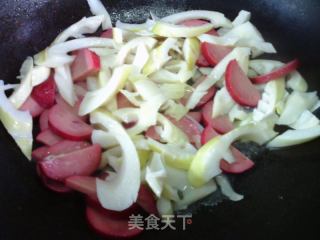 红肠炒雷笋的做法步骤：6