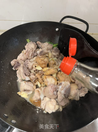 板栗烧鸡的做法步骤：8