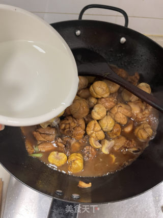 板栗烧鸡的做法步骤：9