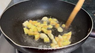 鲍鱼焖鸡的做法步骤：12