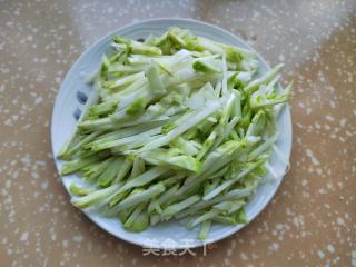 什锦蔬菜炒牛肉的做法步骤：2