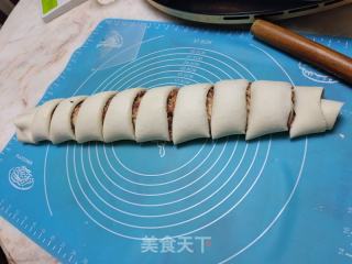 淮山面粉肉花卷的做法步骤：6