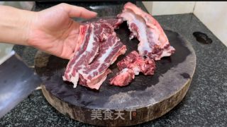 番茄土豆炖牛腩的做法步骤：1