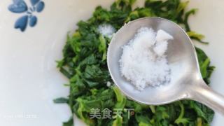 凉拌芹菜叶的做法步骤：6