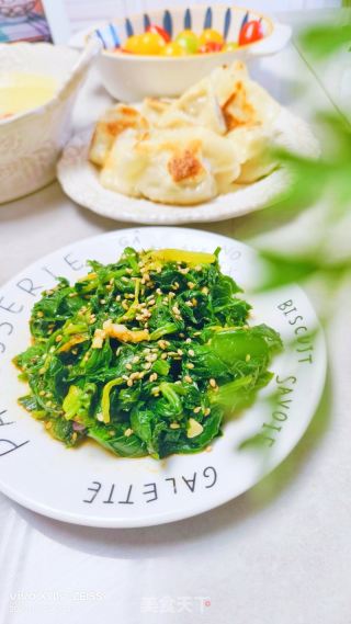 凉拌芹菜叶的做法步骤：12
