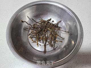干豆角肉沫捞面的做法步骤：1