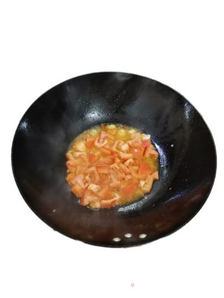 西红柿汤面的做法步骤：2