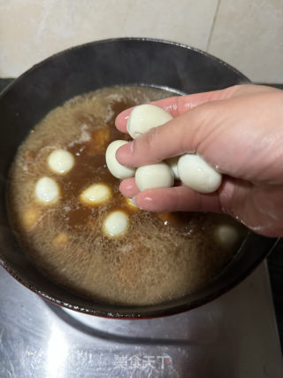 排骨烧鹌鹑蛋的做法步骤：9
