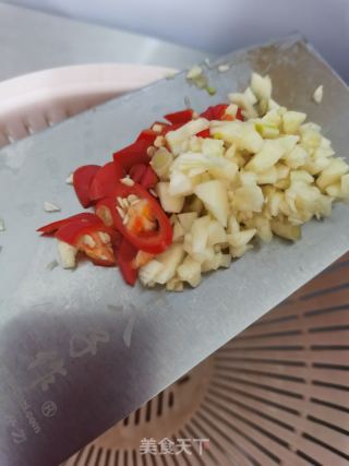凉拌菠菜的做法步骤：2