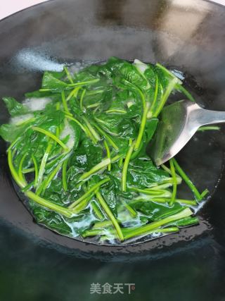 凉拌菠菜的做法步骤：5