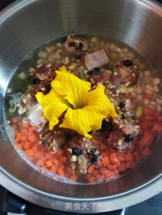 排骨焖饭的做法步骤：8