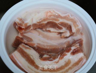 红烧肉的做法步骤：1