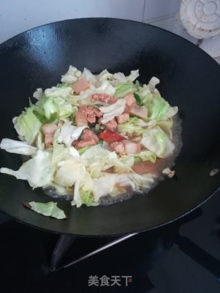红烧肉炒包菜的做法步骤：7