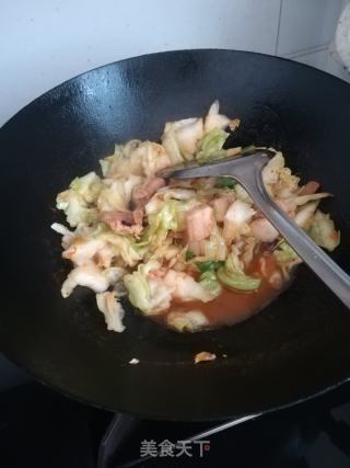 红烧肉炒包菜的做法步骤：8