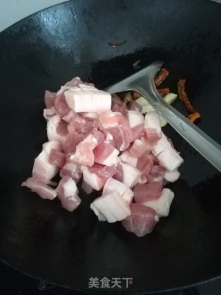电饭锅版的红烧肉的做法步骤：5