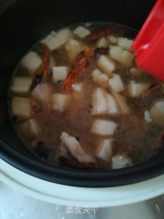 电饭锅版的红烧肉的做法步骤：7