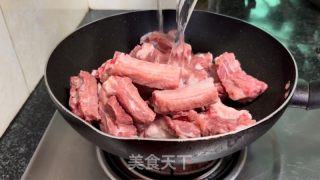 可乐排骨年糕的做法步骤：2