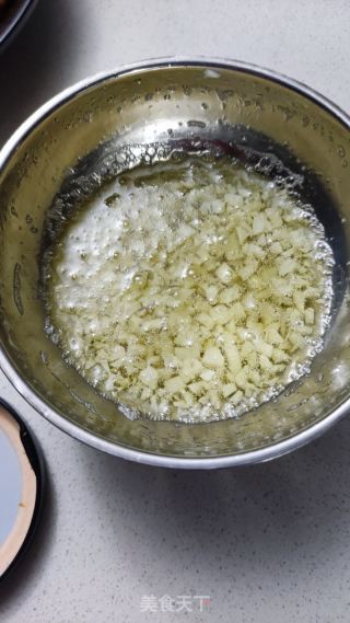 粉丝蒜蓉蒸娃娃菜的做法步骤：2